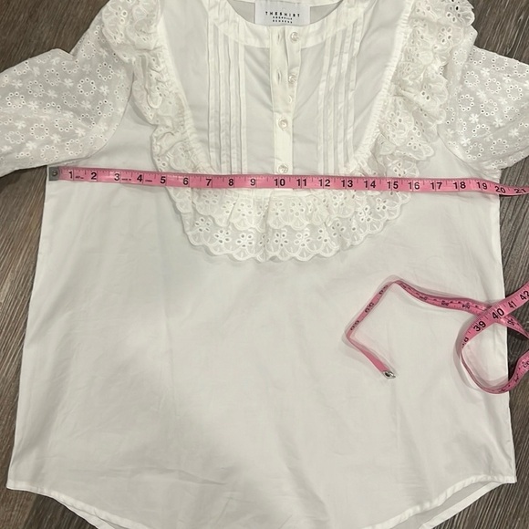 The Shirt Rochelle Behrens white cottage ruffle long sleeve blouse size S NWOT - Picture 7 of 9
